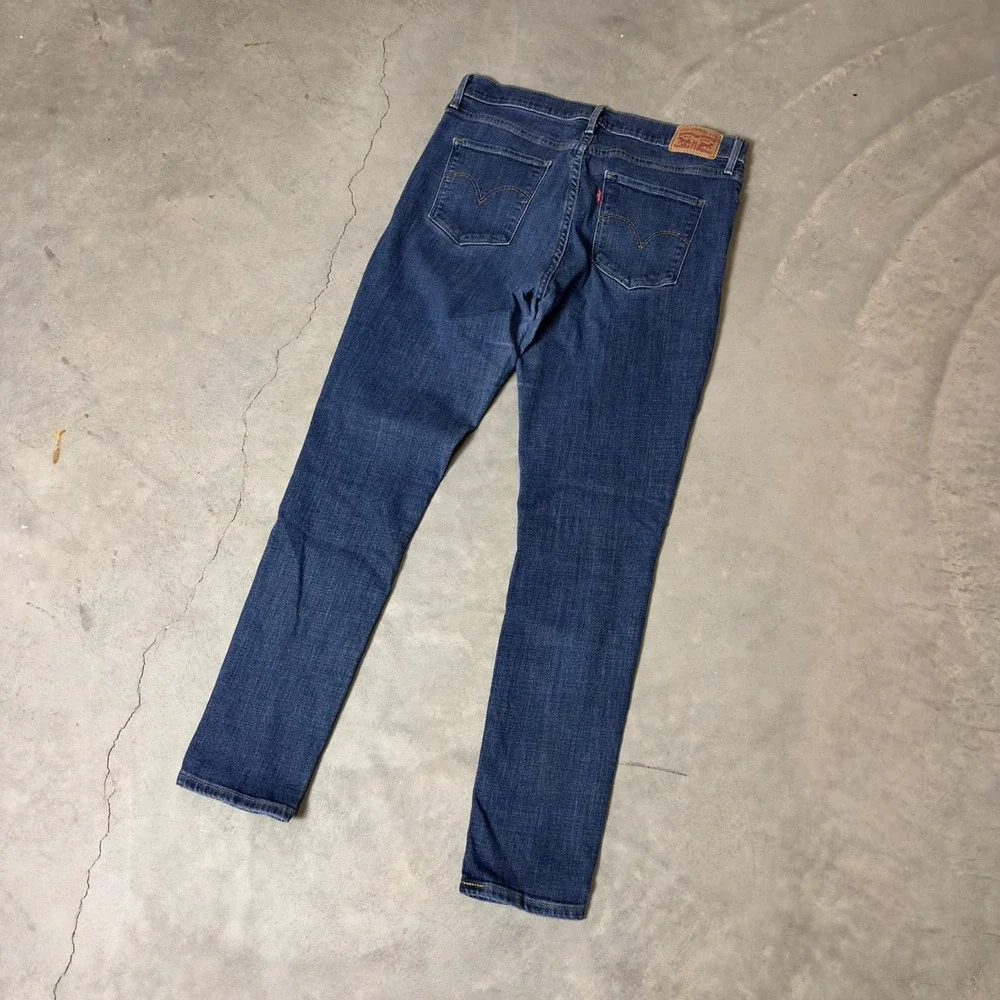 Levi's 311 Shaping Skinny Jeans Womens‎ 30 Blue Mid Rise Stretch Denim Pants